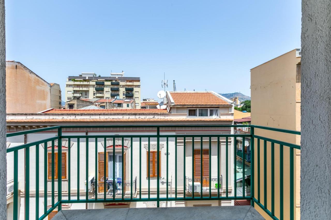 Villa Malfitano & Stazione Lolli Cozy Apartment Palermo Exteriör bild